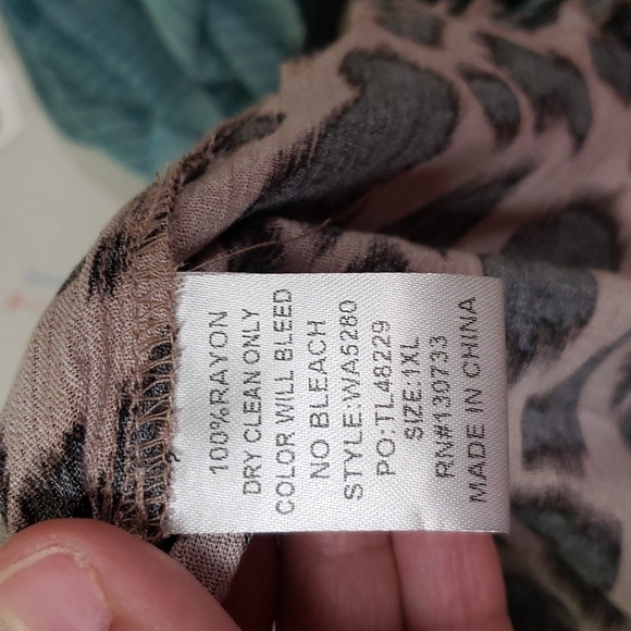 Umgee Animal Print Tunic - Picture 6 of 12